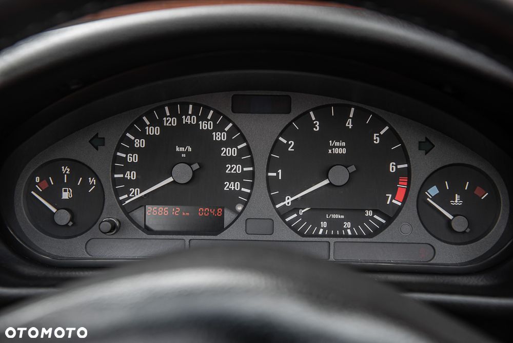 BMW Seria 3 - 21