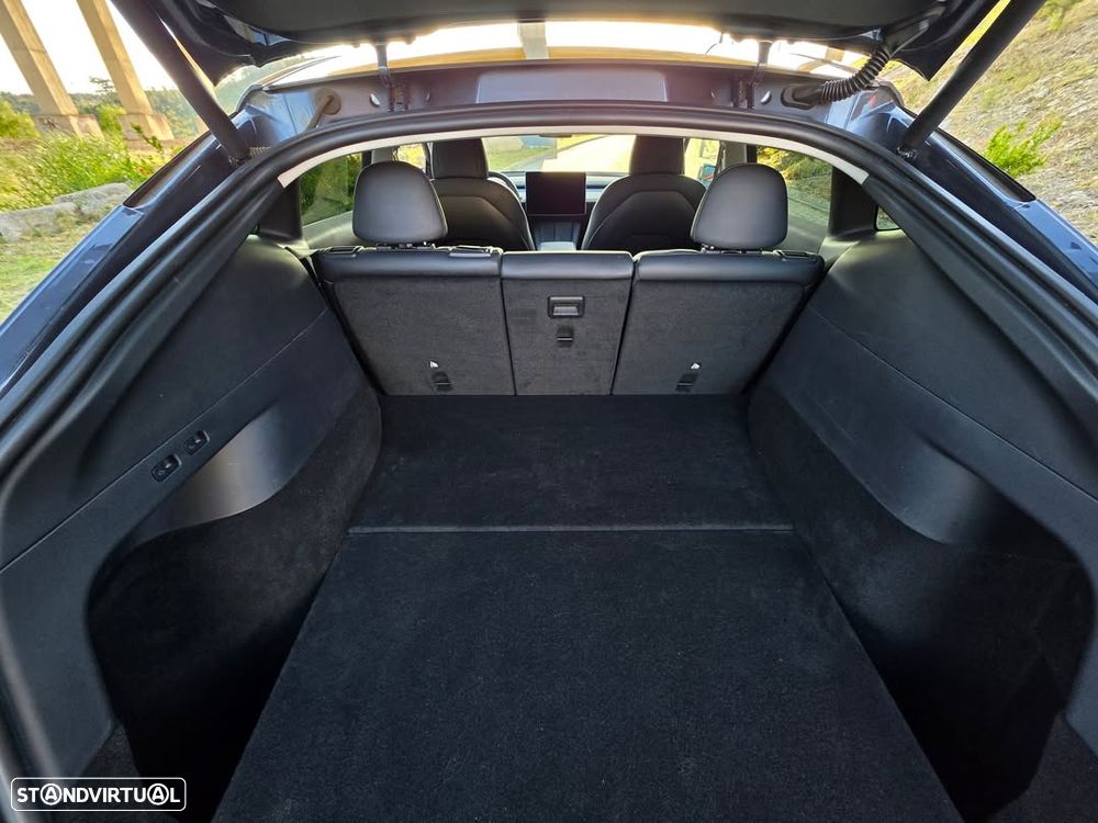 Tesla Model Y Long Range Tração Integral - 8