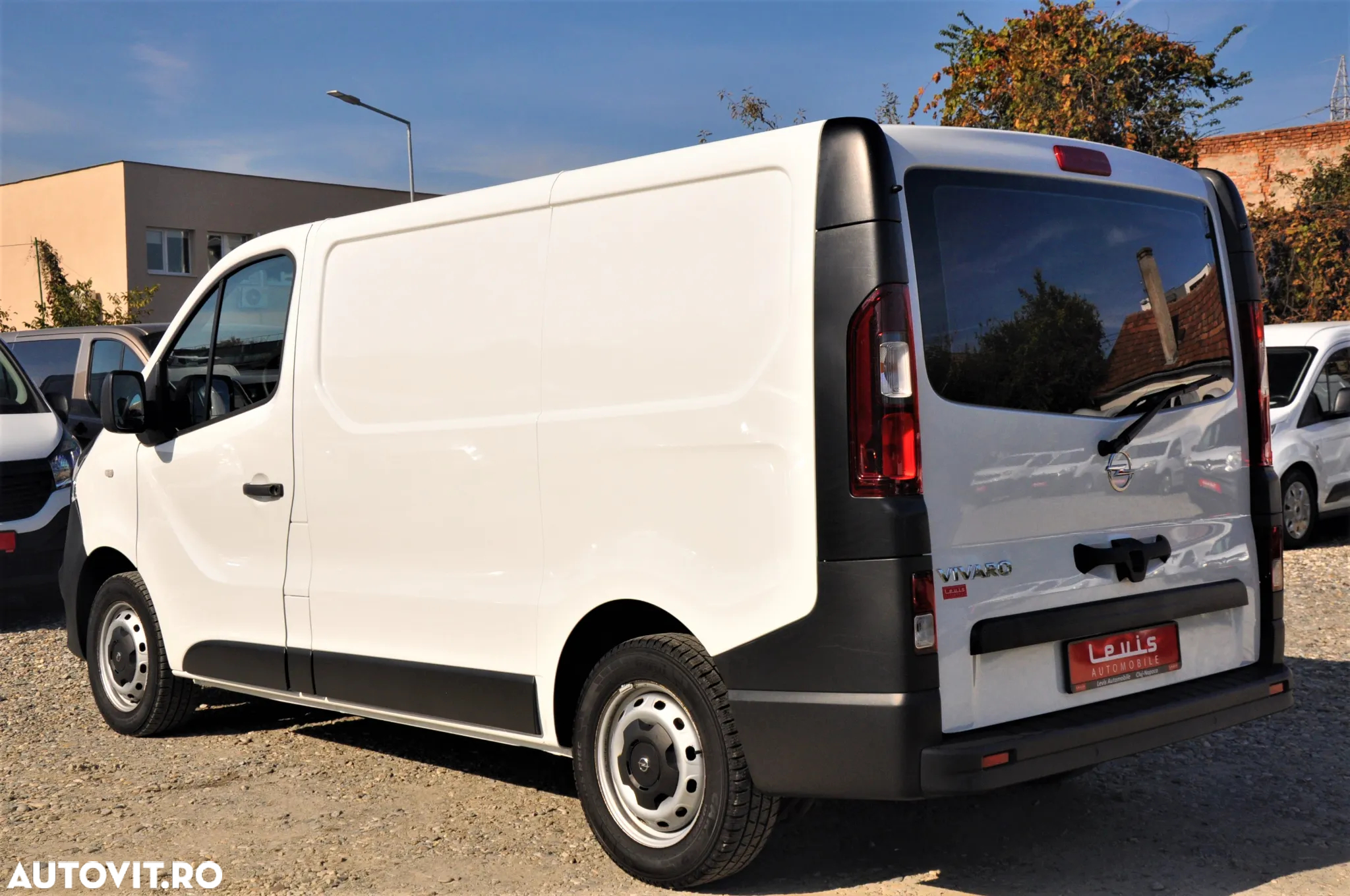 Opel Vivaro Furgon 3 Locuri - 6