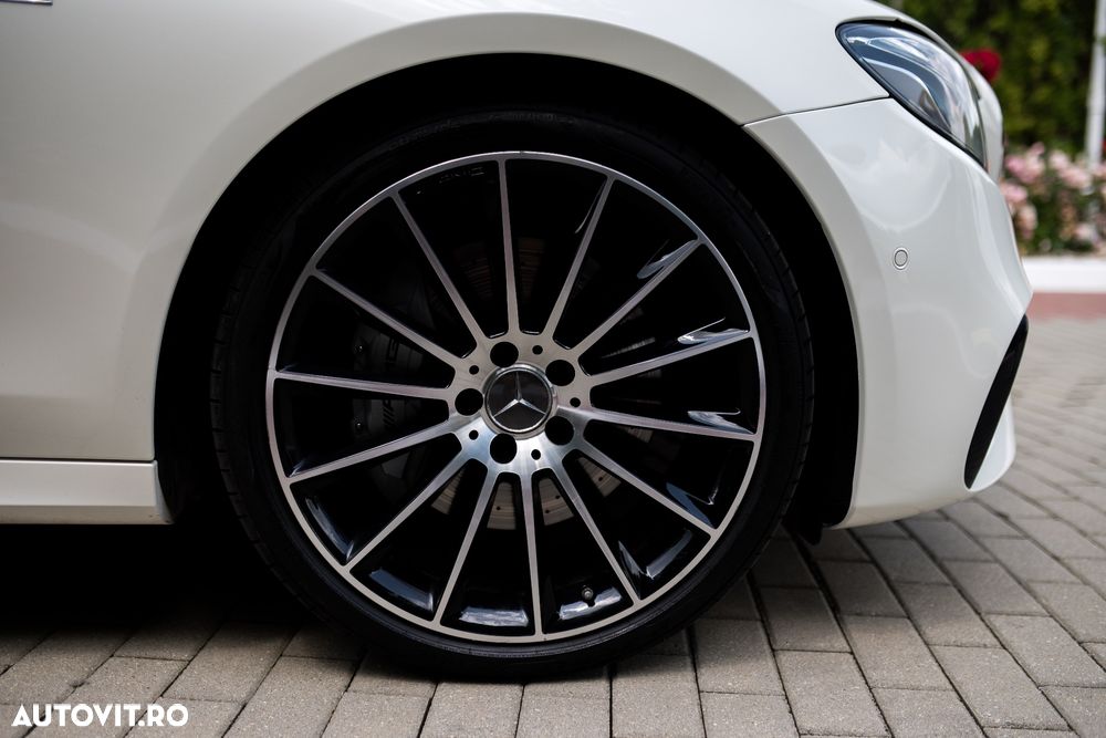 Mercedes-Benz E - 8