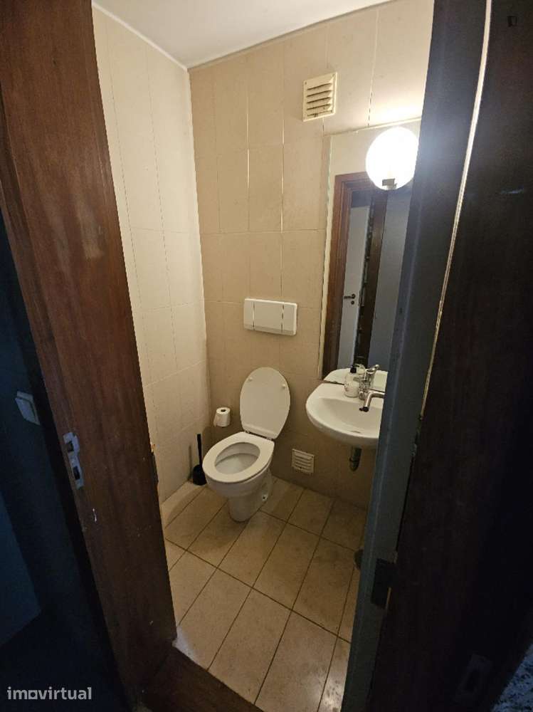 Quarto - localizado em Aldoar Porto - Grande imagem: 2/9