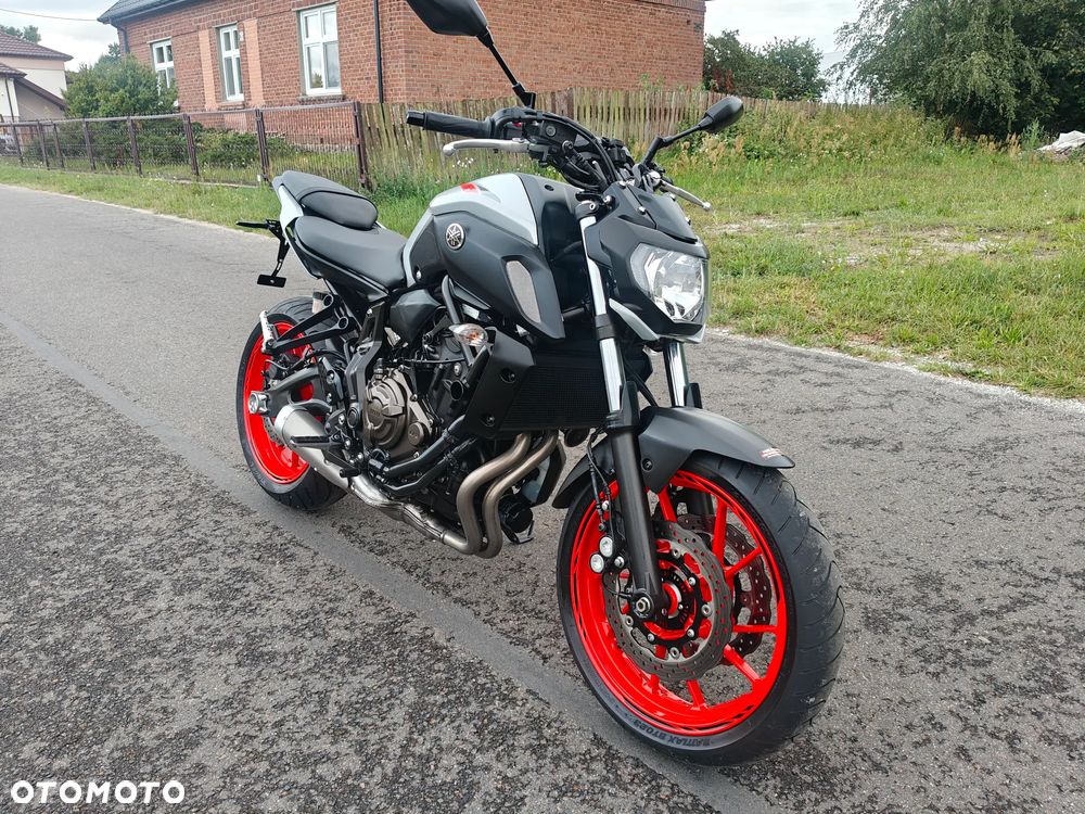Yamaha MT - 1