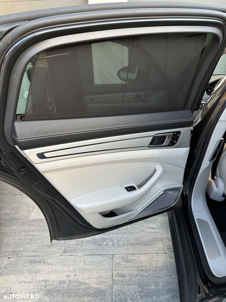 Porsche Panamera Turbo - 15