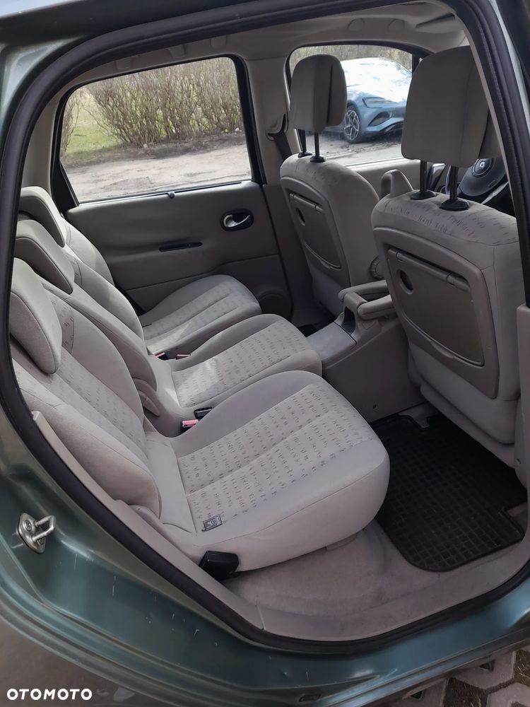 Renault Scenic - 7