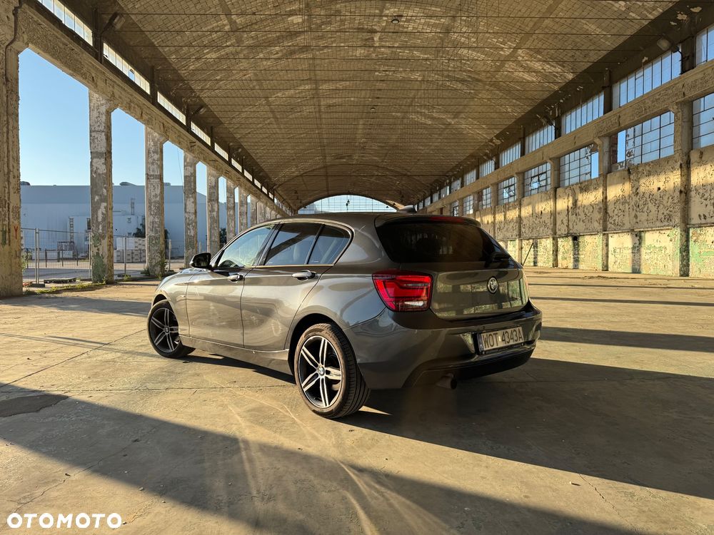 BMW Seria 1 116i Sport Line - 7