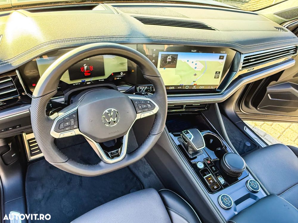 Volkswagen Touareg V6 TDI 4MOTION R-Line - 14