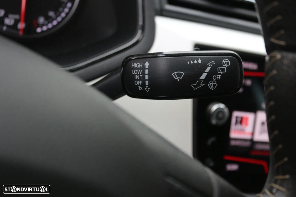 SEAT Arona 1.0 TSI Xcellence — fotografia 19