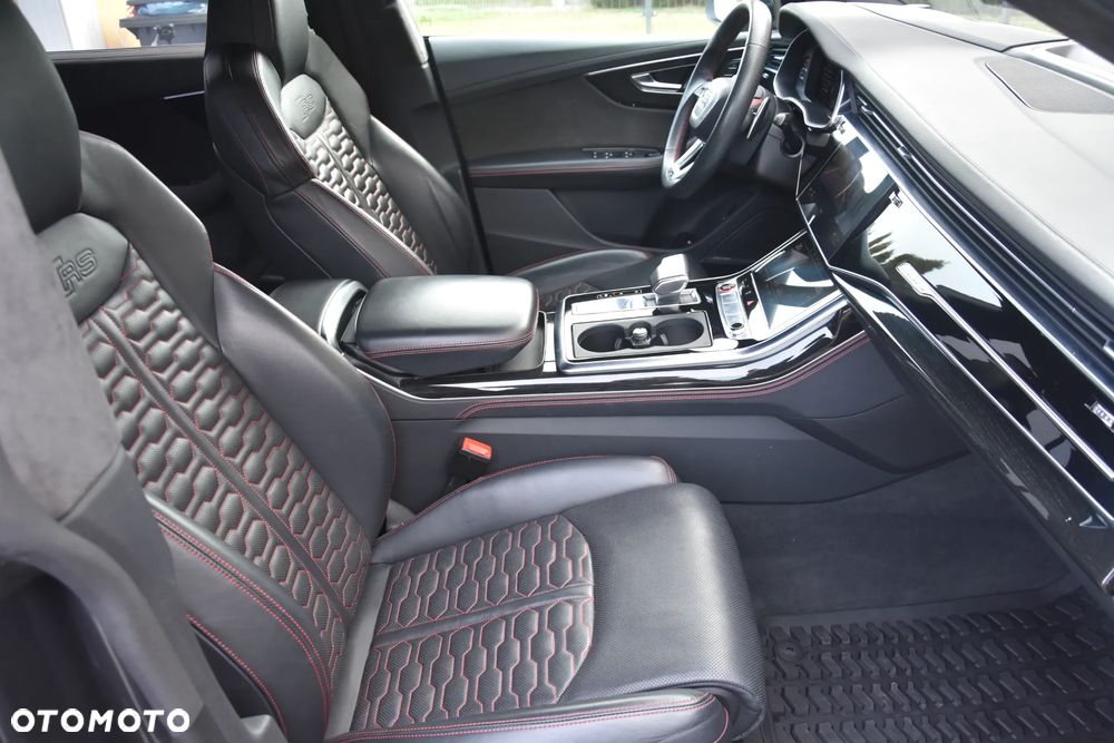 Audi RS Q8 - 15