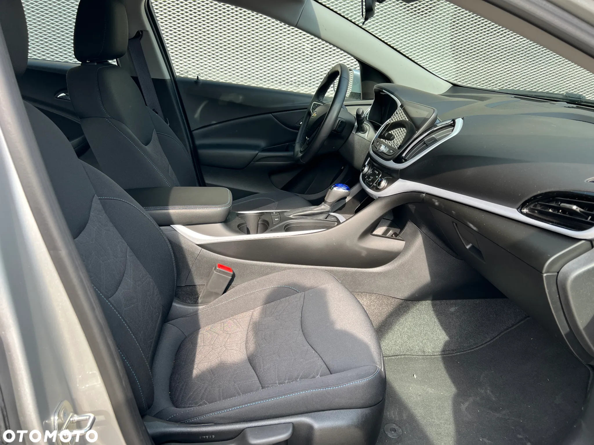 Chevrolet Volt - 10