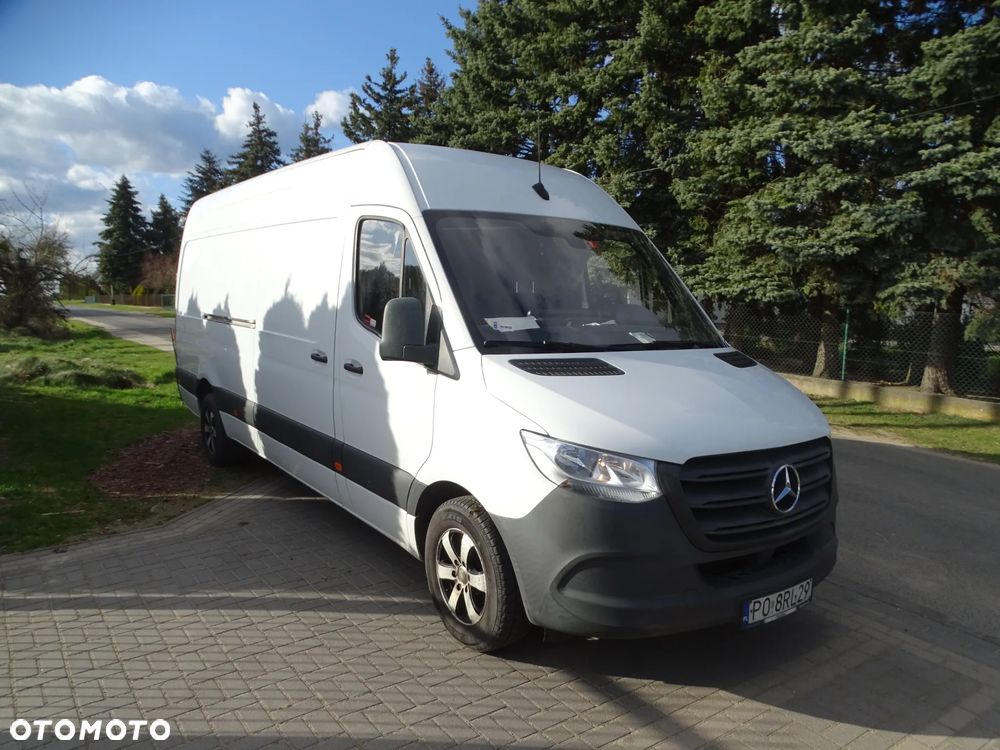 Mercedes-Benz Sprinter - 1