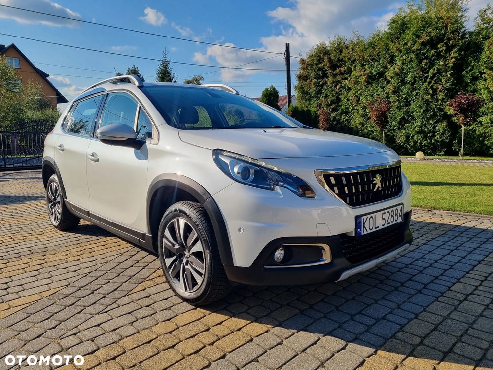 Peugeot 2008 1.2 Pure Tech Allure S&S - 33
