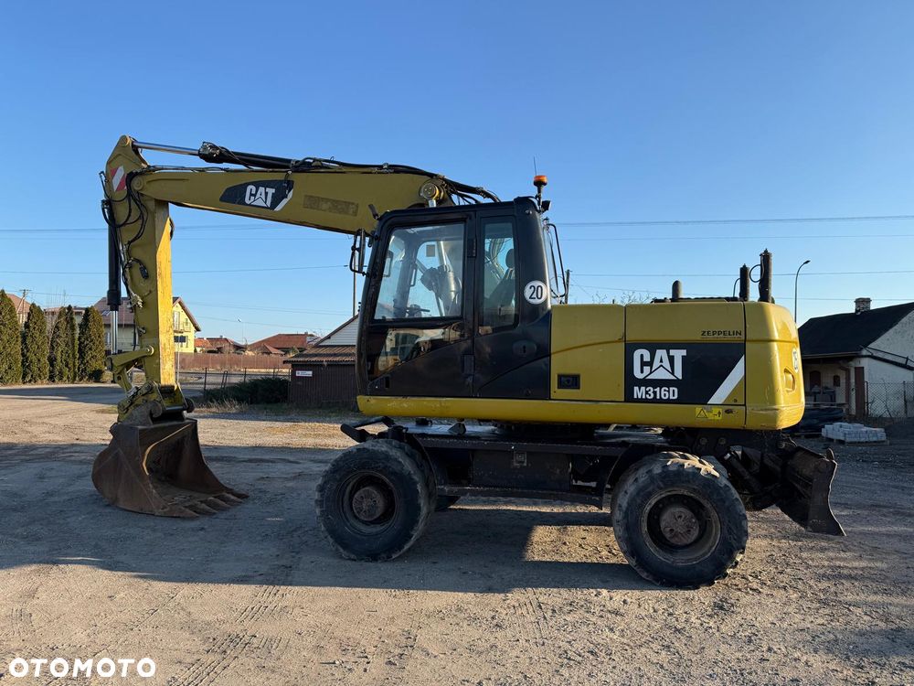 Caterpillar M316D - 1