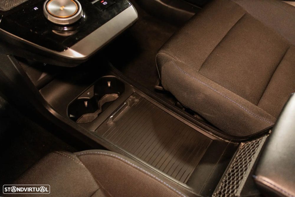 MG MG4 64 kWh Comfort - 25