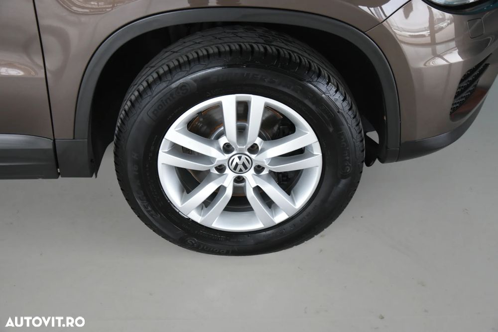 Volkswagen Tiguan 2.0 TDI DPF 4Motion BlueMotion Technology Track & Style - 33