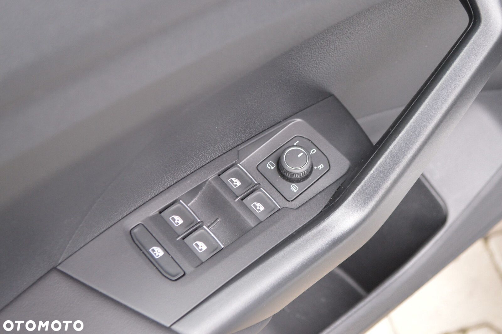 Volkswagen T-Cross 1.0 TSI Style DSG - 7