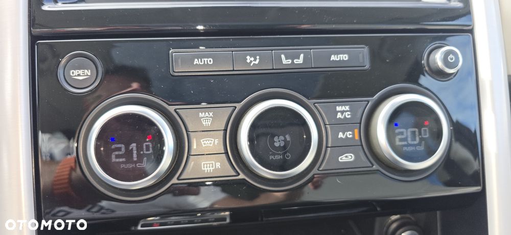 Land Rover Discovery 2.0 SD4 HSE - 29