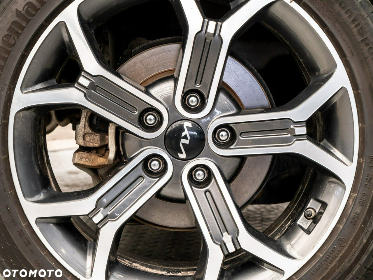 Kia XCeed - 14