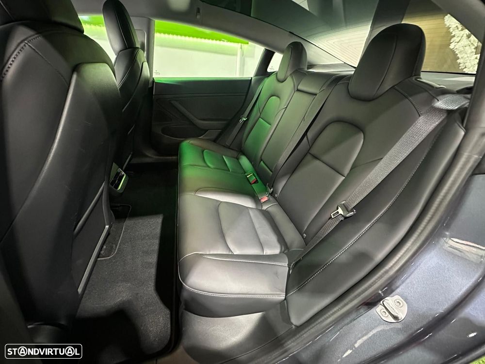 Tesla Model 3 Long-Range Dual Motor AWD - 8