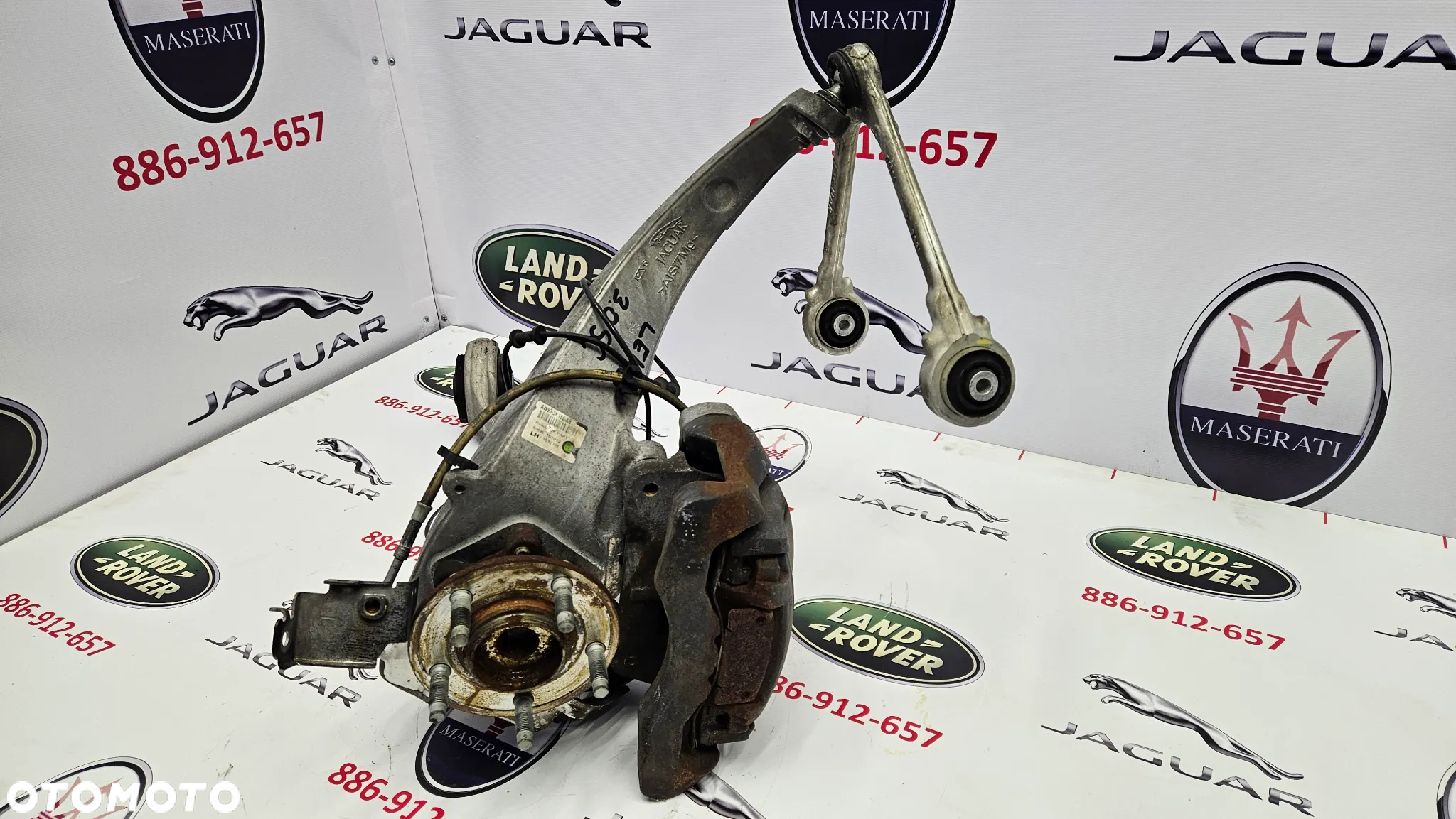 Jaguar XJ 351 2012-2015 3.0 SC 340 KM RWD Zwrotnica przednia lewa Zwrotnica przód lewy AW93-3K186-AB Wahacze - 2