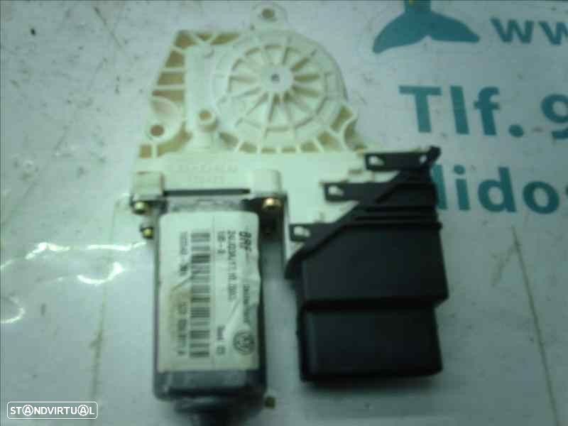 MOTOR ELEVADOR DE VIDRO FRONTAL ESQUERDO SEAT LEON 2003 - - 1