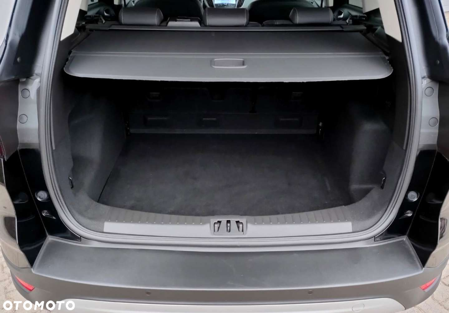 Ford Kuga - 28