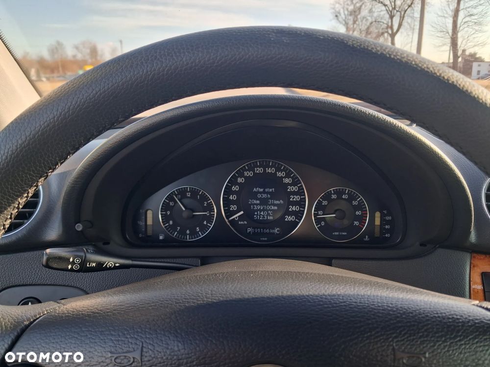 Mercedes-Benz CLK - 9