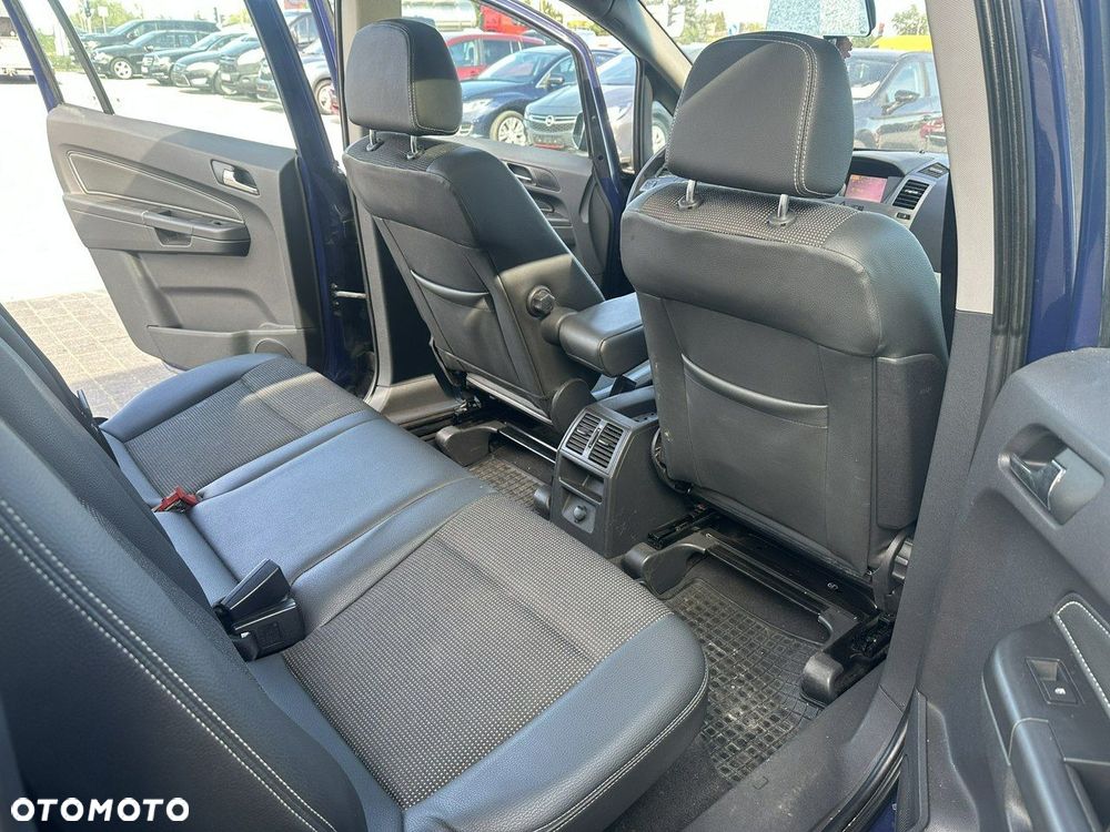 Opel Zafira - 20