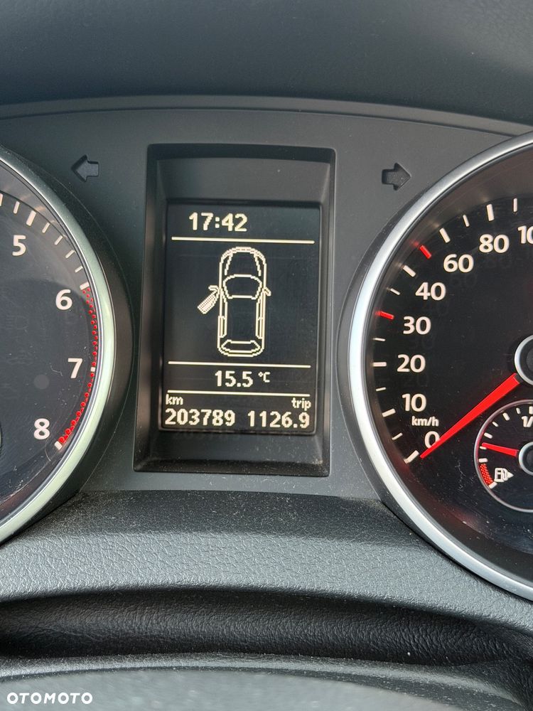 Volkswagen Golf - 10