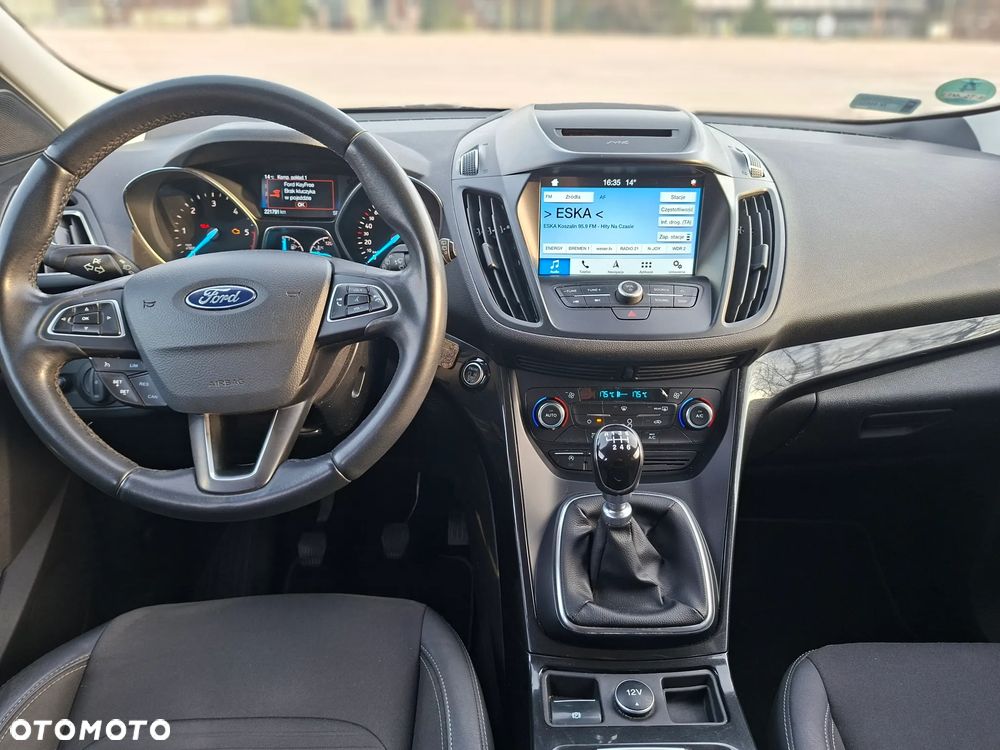 Ford Kuga 2.0 TDCi 4x4 Titanium - 22