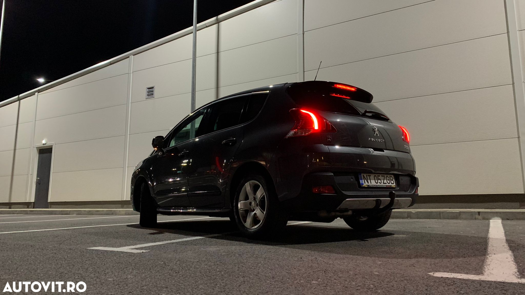 Peugeot 3008 Hybrid4 88g/85g - 2