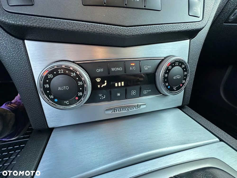 Mercedes-Benz Klasa C - 17