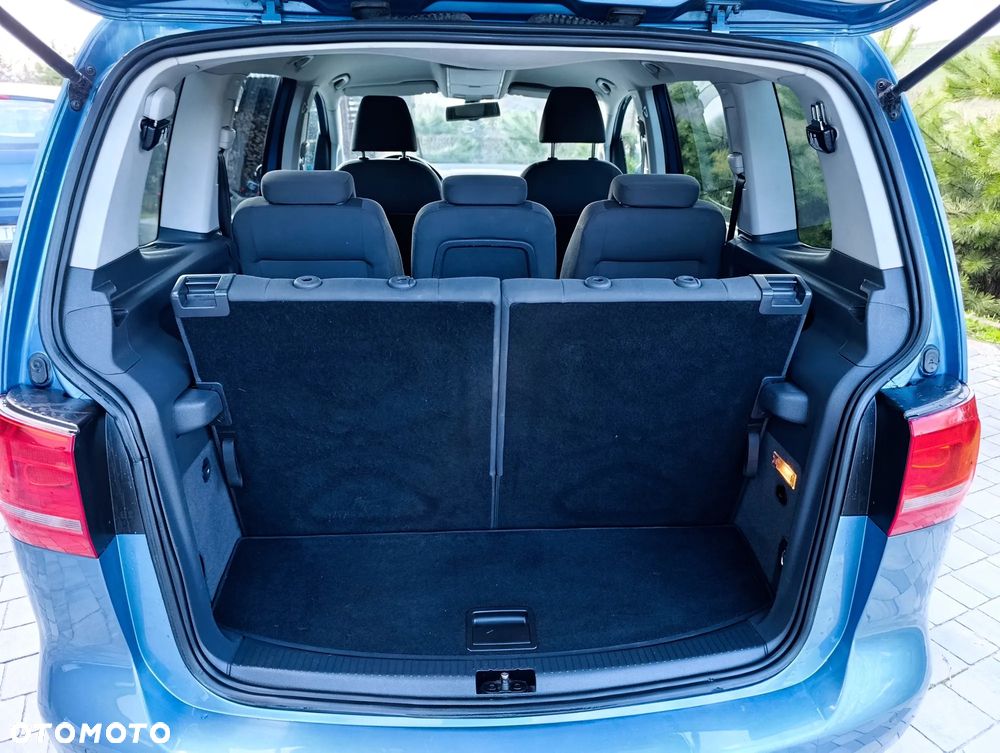 Volkswagen Touran 1.6 TDI DPF BlueMot Comfortline - 13