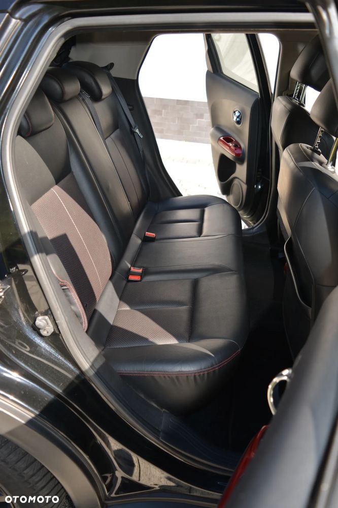 Nissan Juke 1.6 T Tekna 4x4 - 11