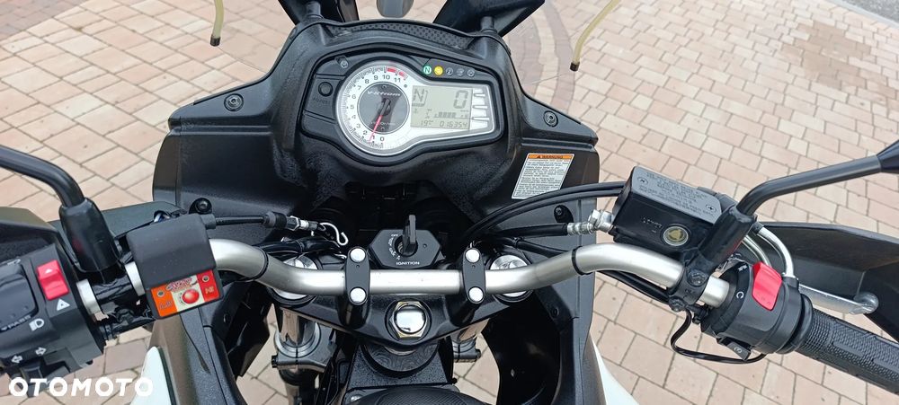 Suzuki V-STROM - 14