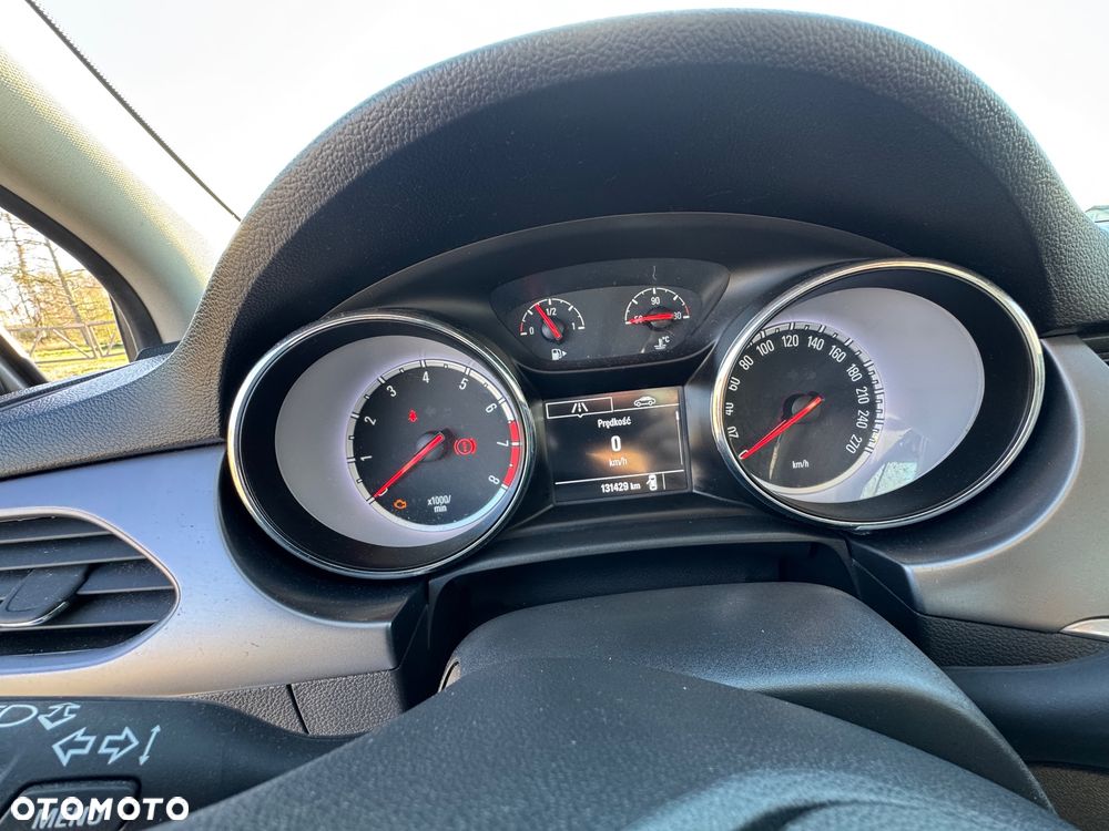 Opel Astra 1.4 T Enjoy - 12