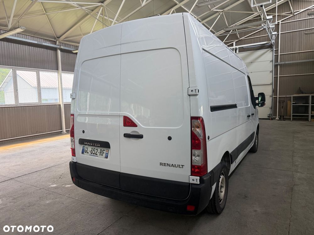 Renault trafić - 8