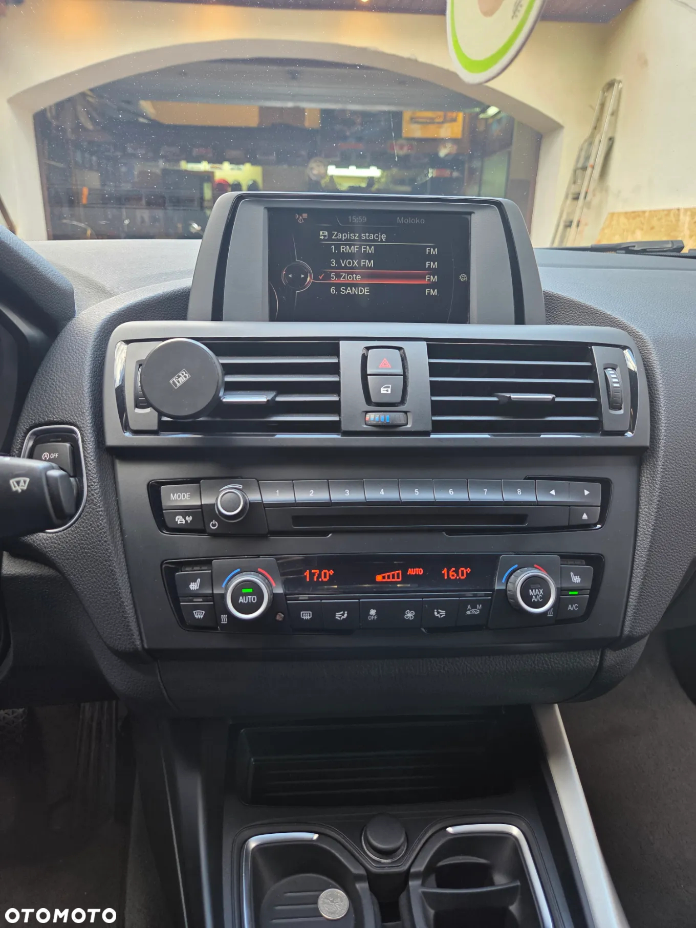 BMW Seria 1 120d - 4