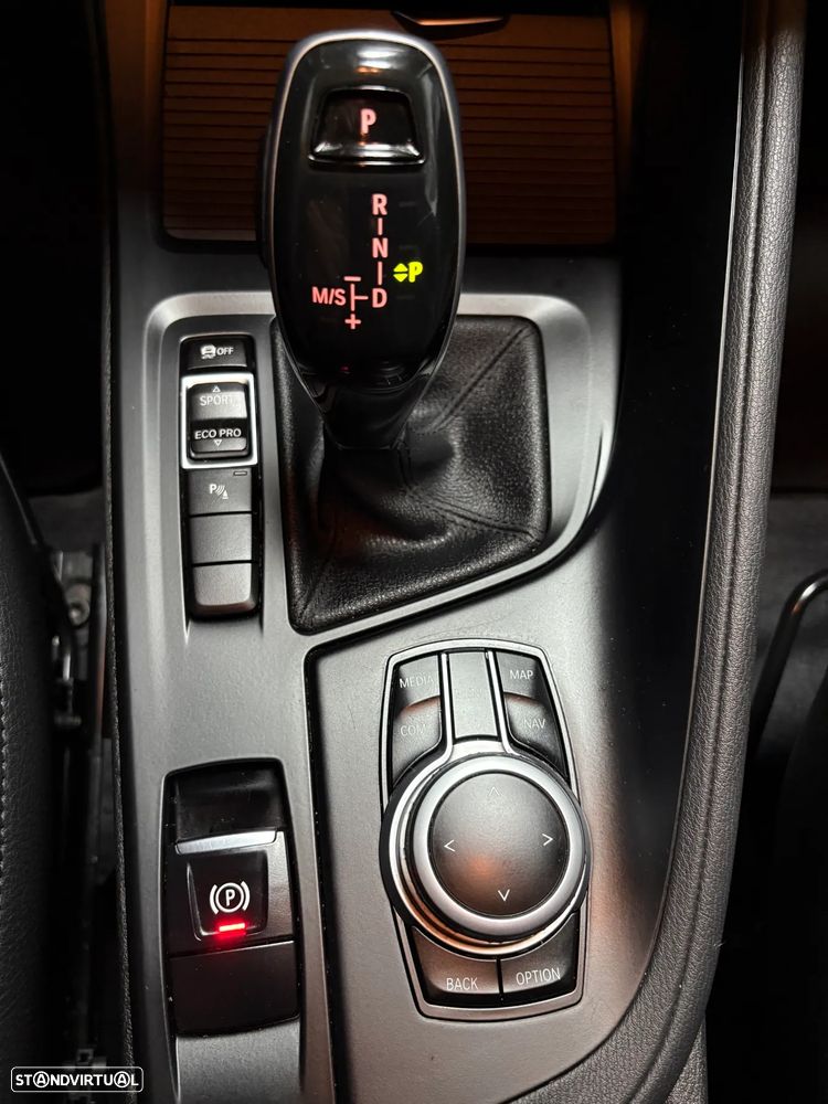 BMW X1 16 d sDrive Auto - 14