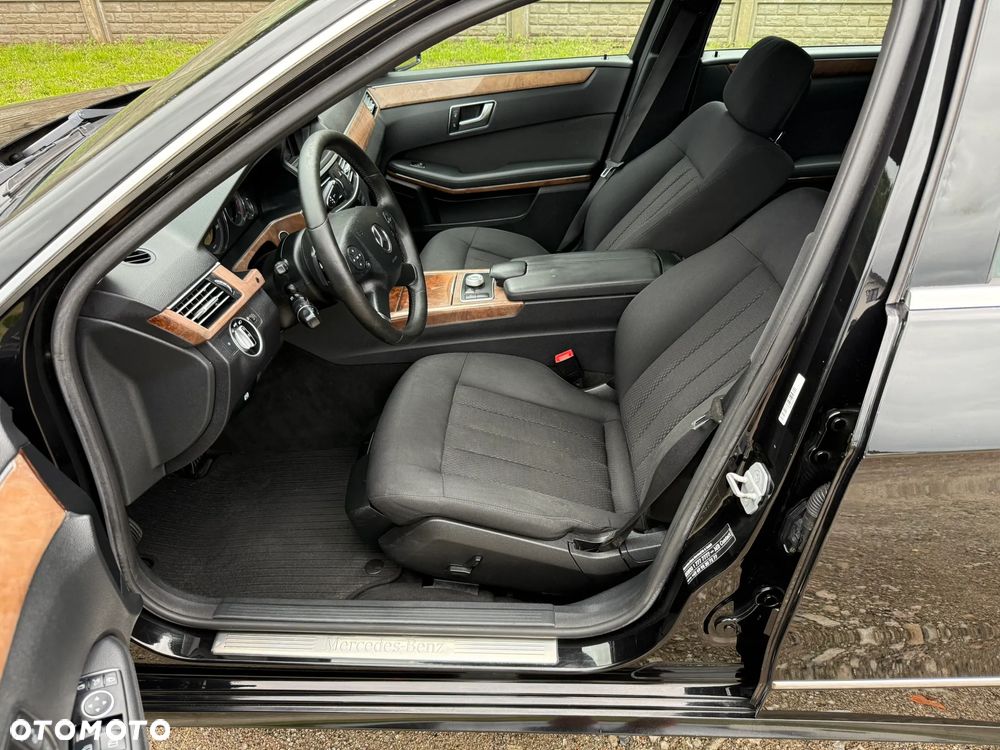Mercedes-Benz Klasa E 220 CDI DPF BlueEFFICIENCY 7G-TRONIC - 5