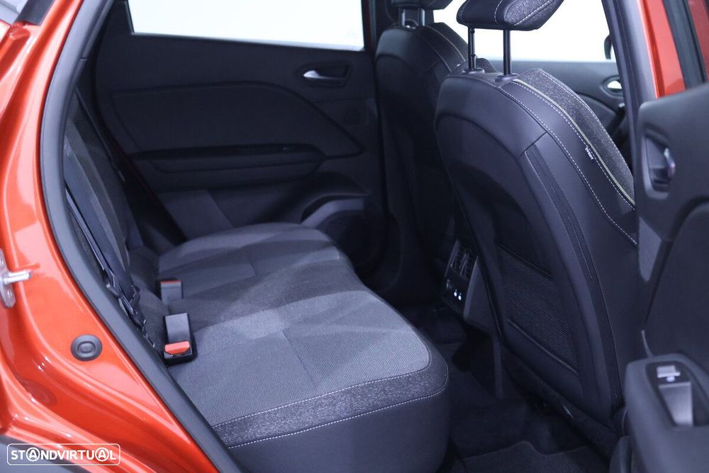 Renault Captur - 22
