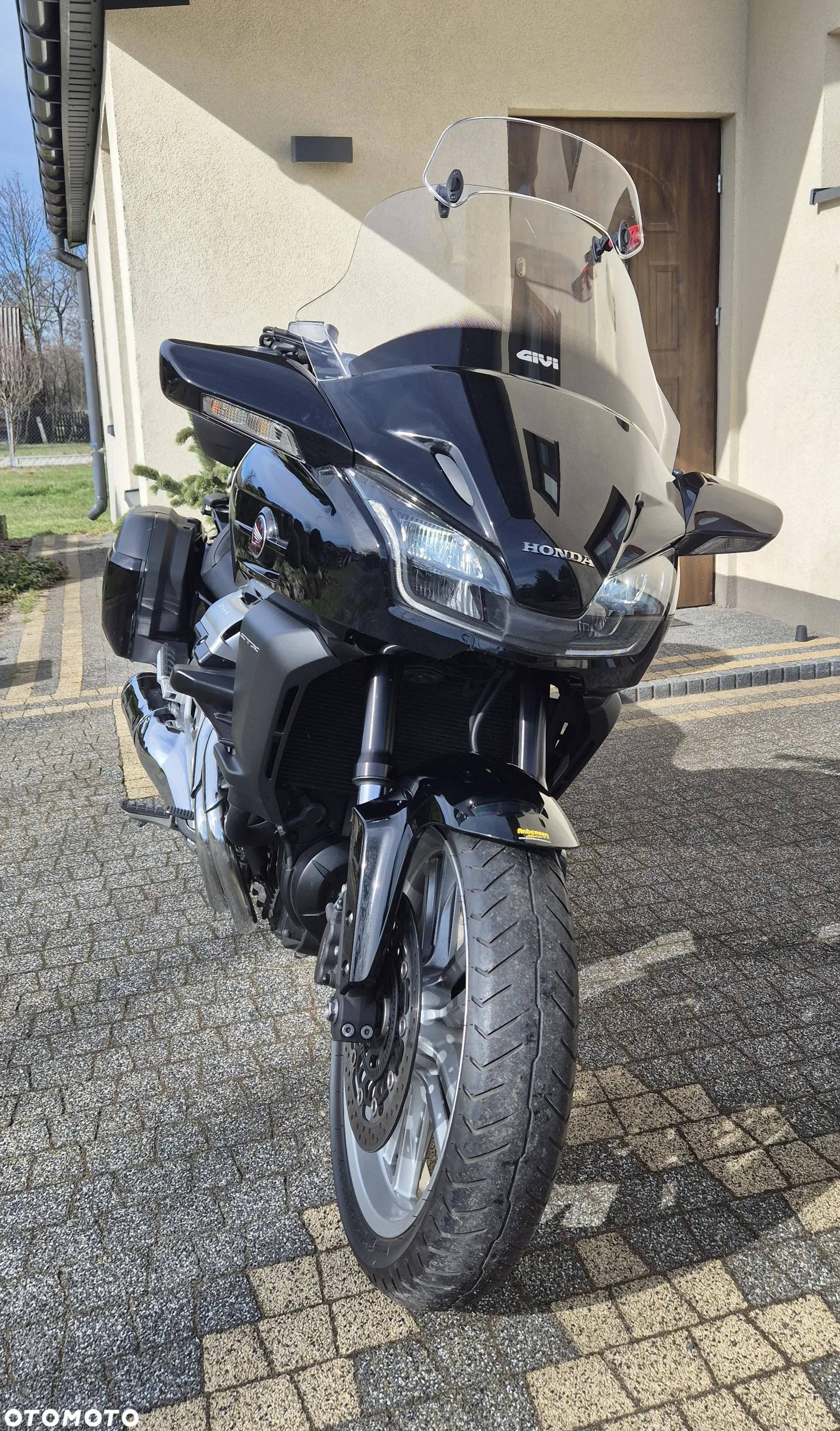 Honda CTX - 13