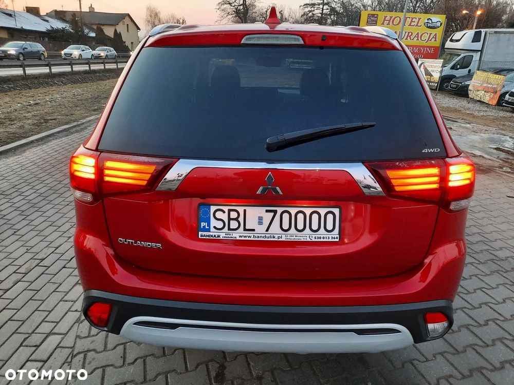 Mitsubishi Outlander 2.0 Intense Comfort 4WD CVT - 8