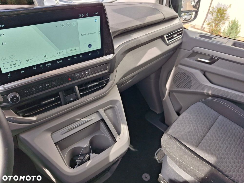Volkswagen Caravelle - 28