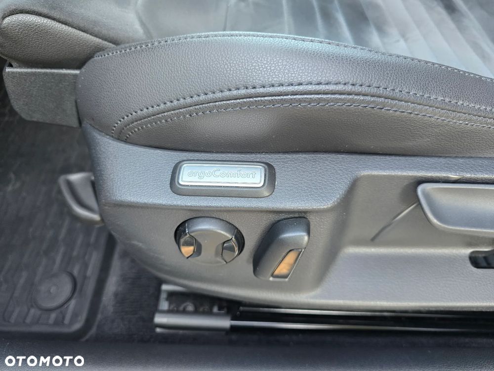 Volkswagen Passat 1.8 TSI BMT Highline - 11