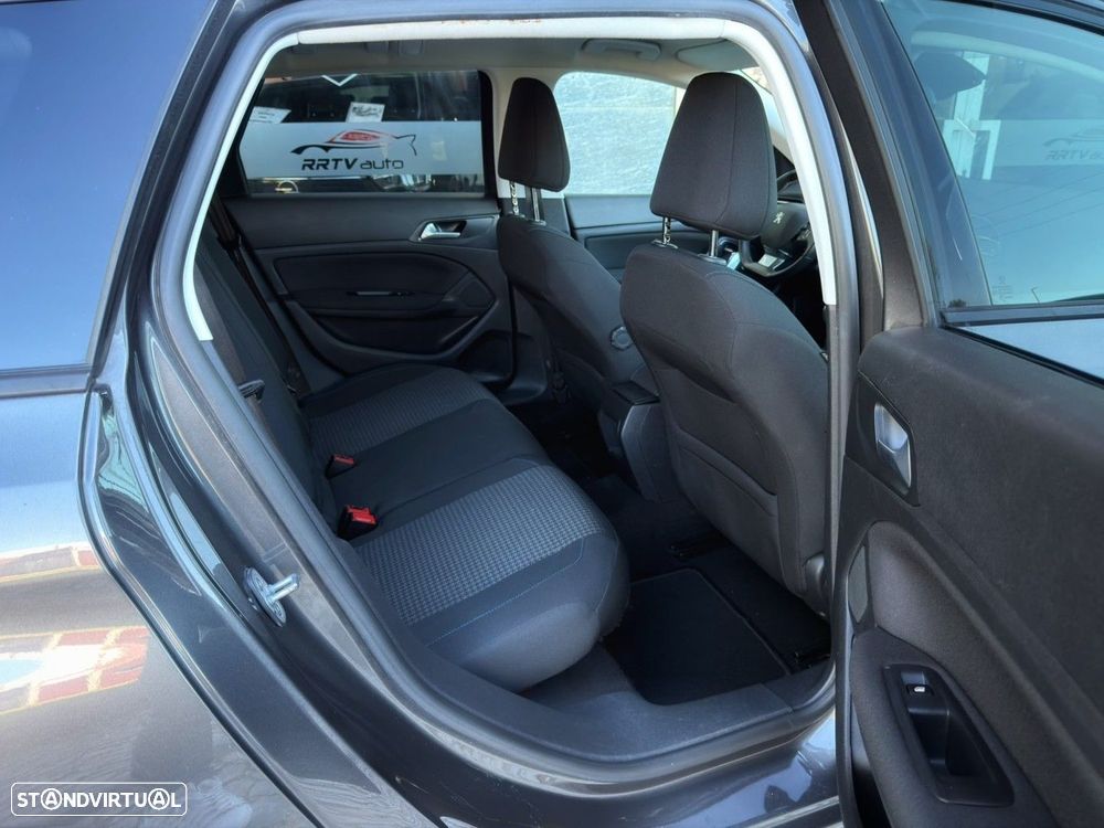 Peugeot 308 SW 1.5 BlueHDi Style — fotografia 7