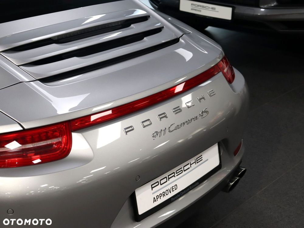 Porsche 911 Carrera 4S PDK - 32