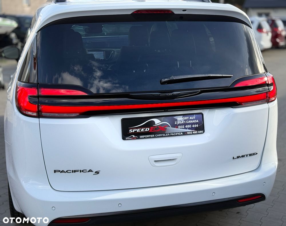 Chrysler Pacifica - 13