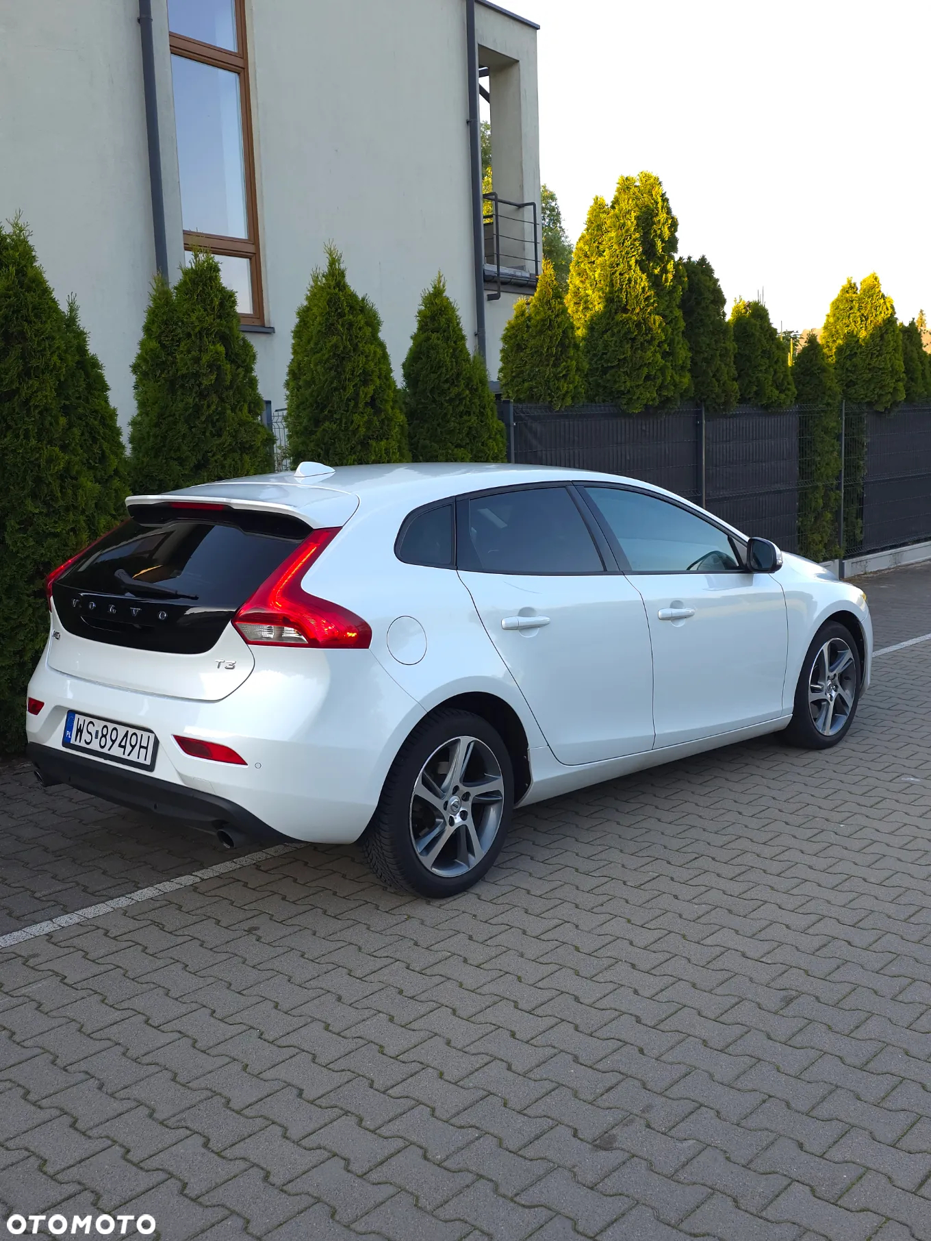 Volvo V40 T3 Drive-E Momentum - 3