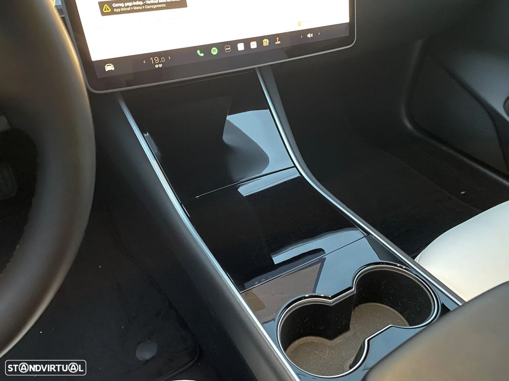 Tesla Model 3 RWD - 25