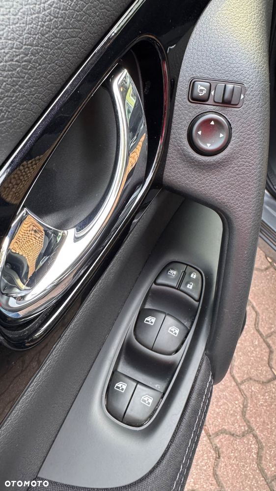 Nissan Qashqai 1.3 DIG-T MHEV N-Connecta - 15